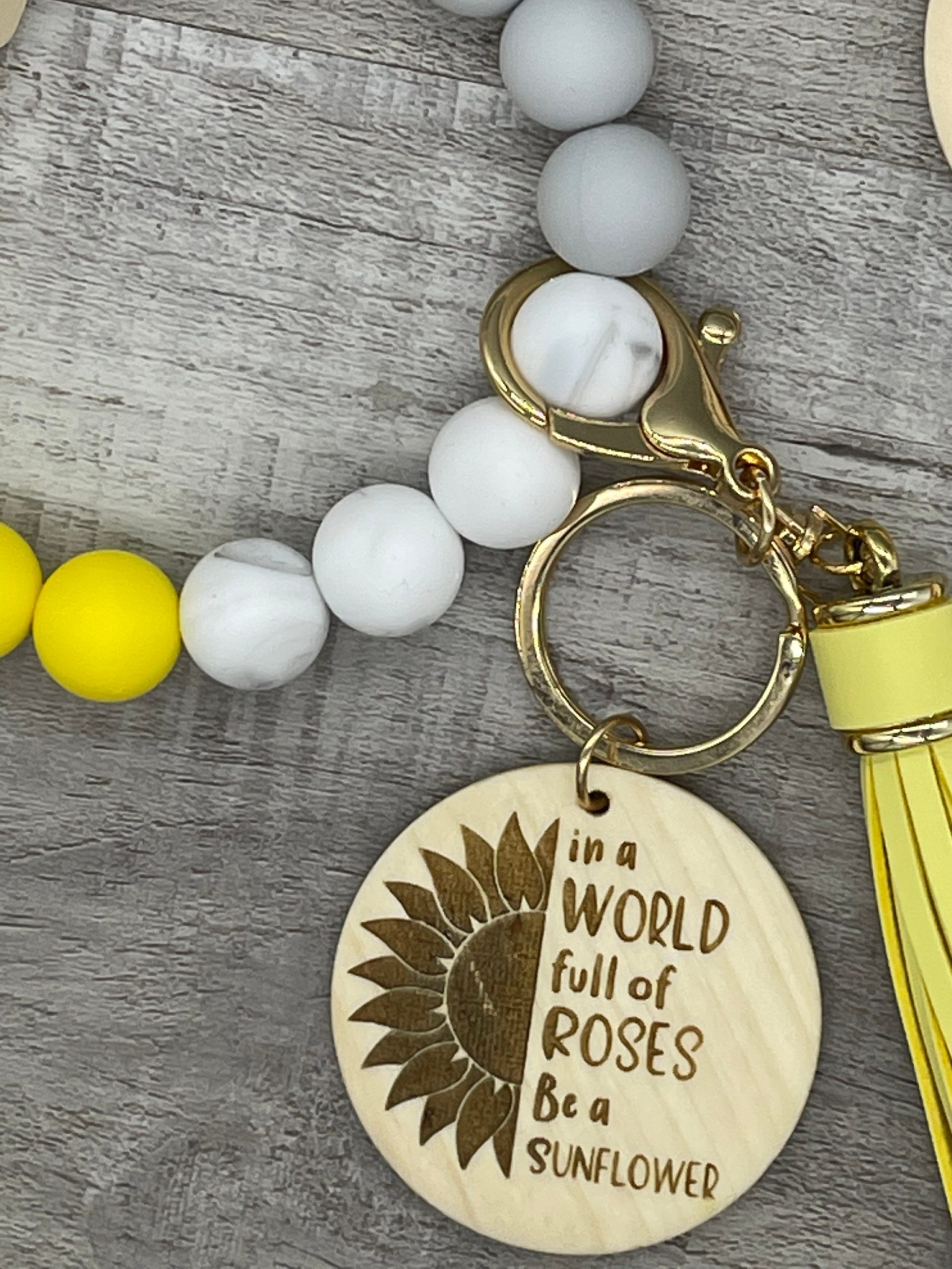 Personalized Marble Print Keychain Wristlet – Silicone beads Gift for her, teacher appreciation, bridesmaids gift, Graduation Class of 2022 - For The Little Things